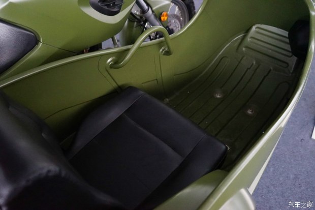 宋楠：评解放军嘉陵600*用军**摩托及技战术