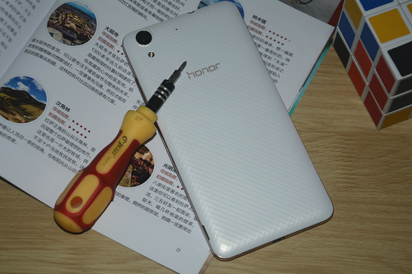 荣耀5a拆机教程,荣耀畅玩5a拆机视频教程