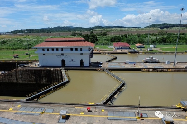 我在巴拿马,不是巴哈马哦,许多朋友将这两只“马”分不开