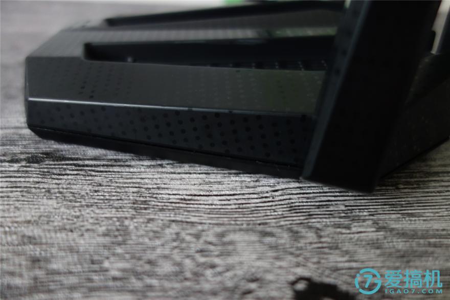 路由器中的坦克王——JCG双频路由器