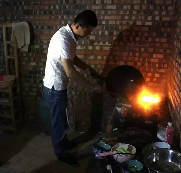 在蒙顶山的守候,蒙顶山晚上