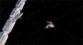 一口气看懂最伟大的科幻,一个强大到无解的科幻片