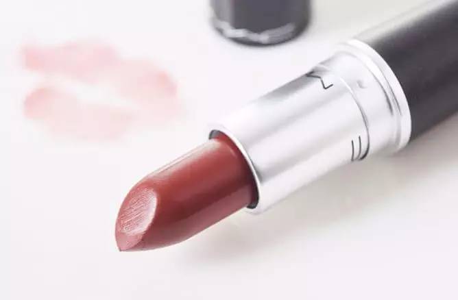 全智贤和李敏镐会不会恩爱,全智贤李敏镐西装