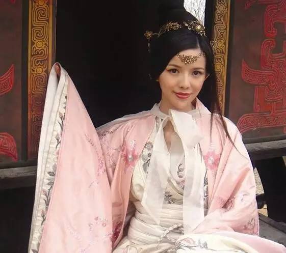 贵州有哪些著名的女明星,贵州最美丽的十大女明星