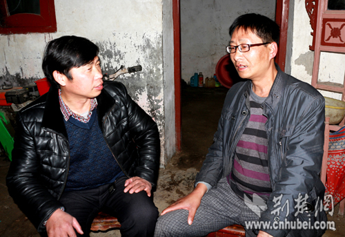 孝昌贫困男子患强制性脊椎炎几欲自杀回乡创业被村医挽救