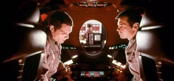 一口气看懂最伟大的科幻,一个强大到无解的科幻片