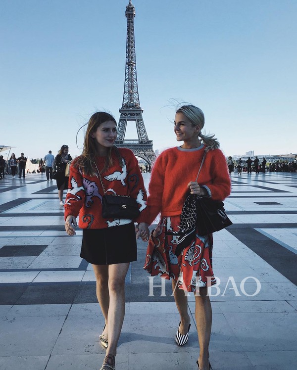 你眼中的基本款毛衣,谁实话还是挺重要的!街拍打卡,原来人人都爱穿这样的毛衣……