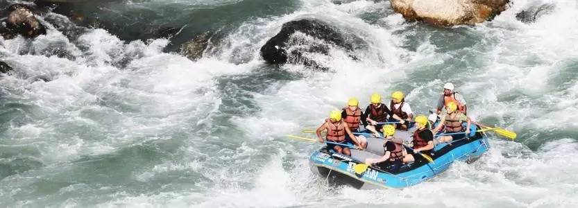 尼泊尔雪山日出,尼泊尔天空雪山