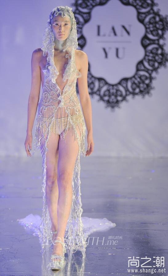 蓝玉的婚纱,兰玉给明星设计的婚纱款式