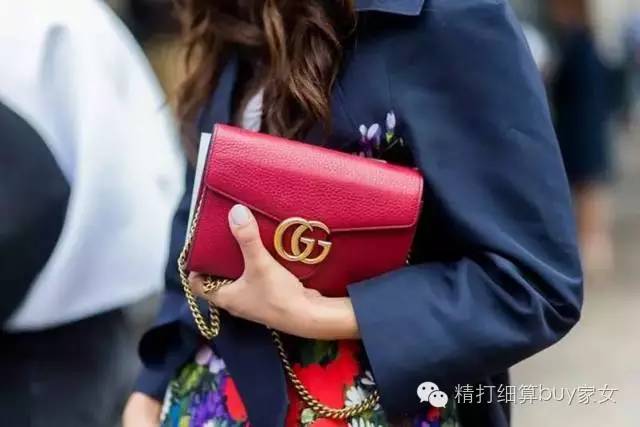 妹砸，冬天的大衣，你配对包了嘛？