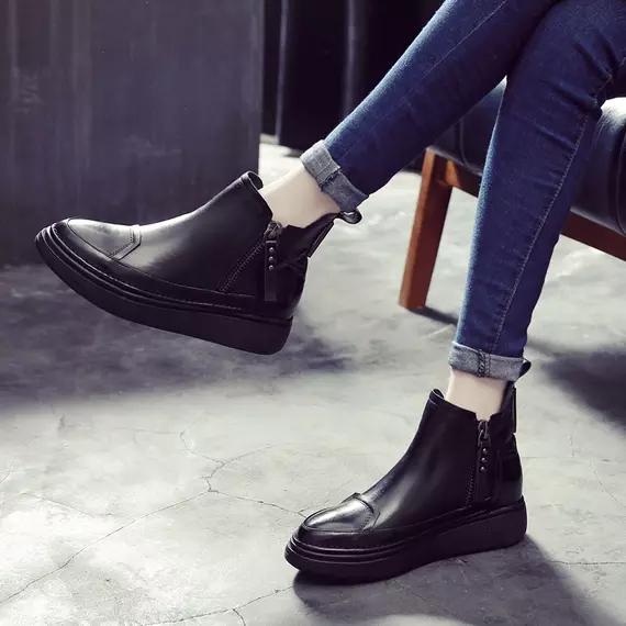 秋冬时尚英伦风短靴卡美多,秋冬儿童时尚短靴