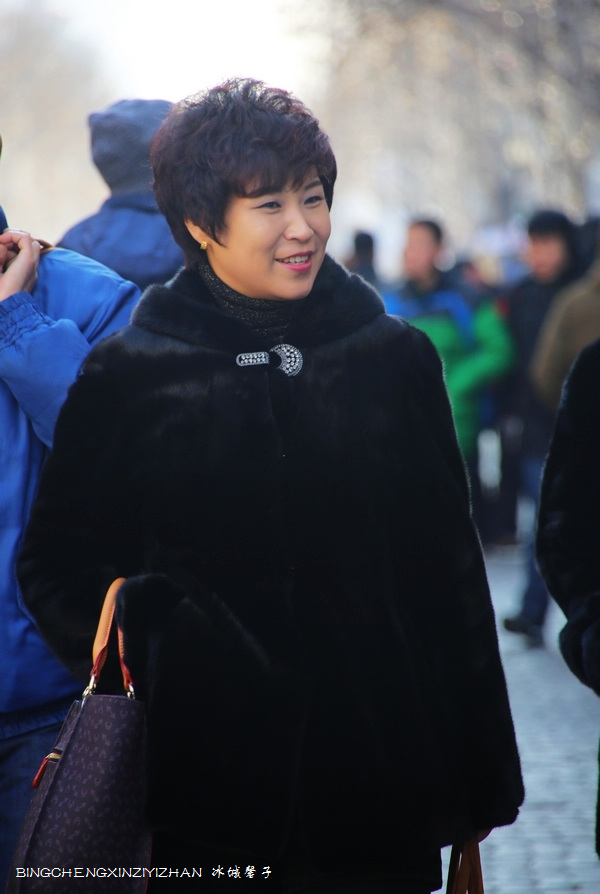 哈尔滨本地人冬天穿什么衣服,哈尔滨人冬天都穿啥保暖