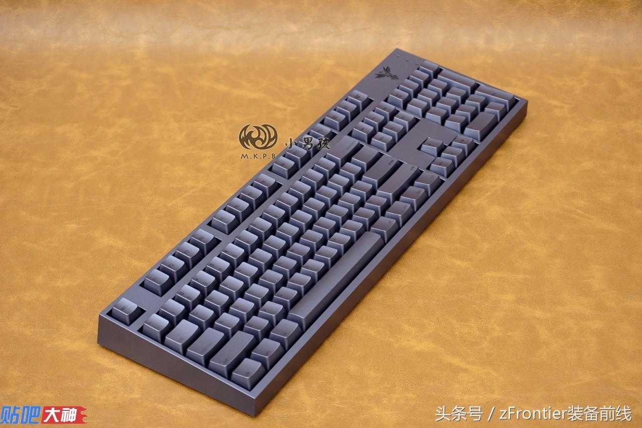 硬糖机械键盘classic评测,雷迦机械键盘评测