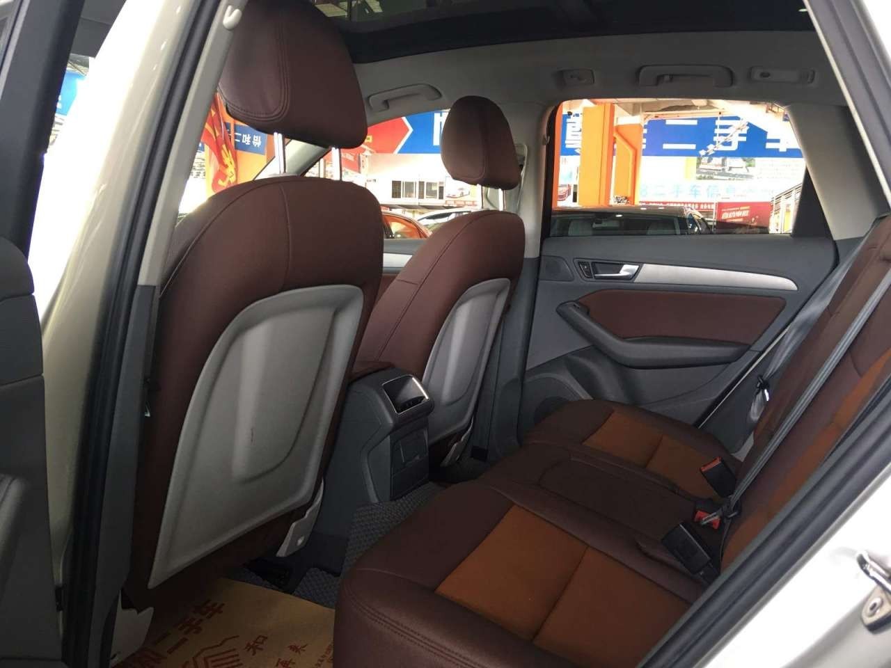 中山奥迪q5落地价,中山最新款奥迪q5最低价格