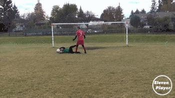 足球意识教学后卫,足球如何掌握控球意识