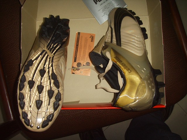 彪马足球鞋顶级和高端的区别,彪马最好的足球鞋