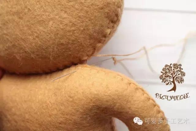 冬天可爱小熊,萌化了的可爱小熊怎么做