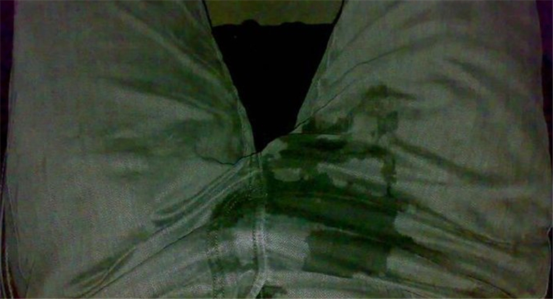 漫漫堵车路，尿胀慌了怎么办？