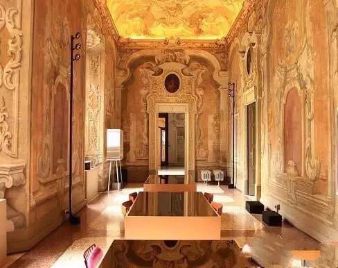 壕哥一口气买250架飞机总价值,比尔盖茨同款私人飞机