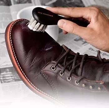 皮鞋雨天保养推荐,皮鞋雨天怎么护理好看点
