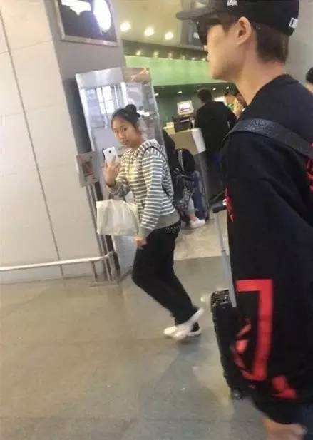 虹桥一姐追星一夜成名,虹桥一姐追星原因