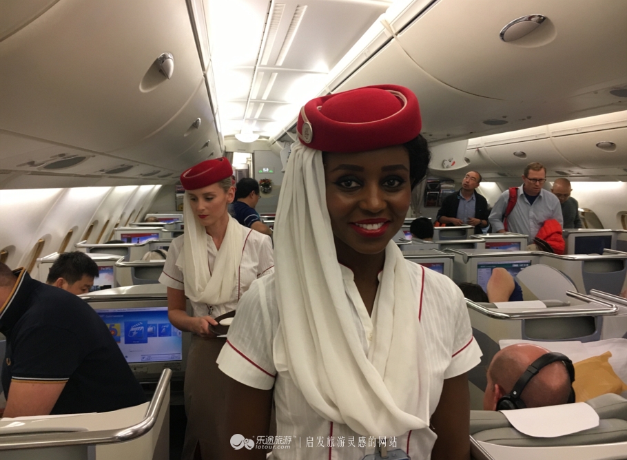 阿联酋航空空客a380经济舱,阿联酋空客380起飞全过程