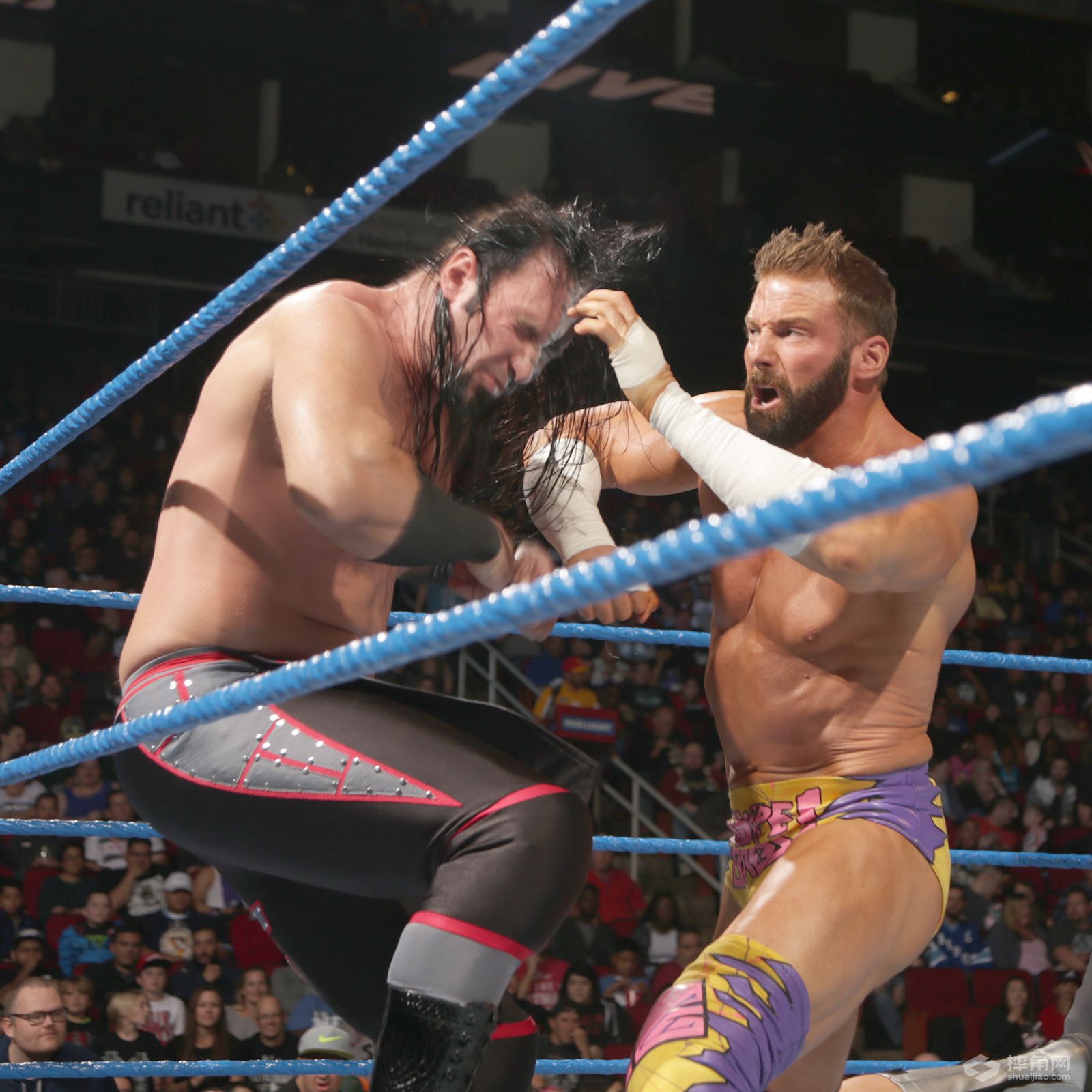 WWE驸马爷风云决战RVD！凯恩抛摔毕雪夫获全场欢呼！