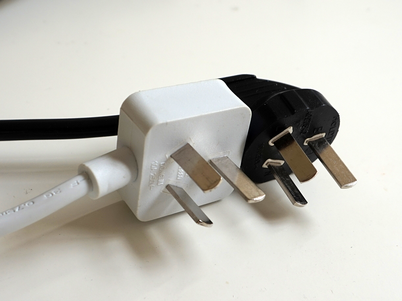 飞利浦居家神器,家里防护插座