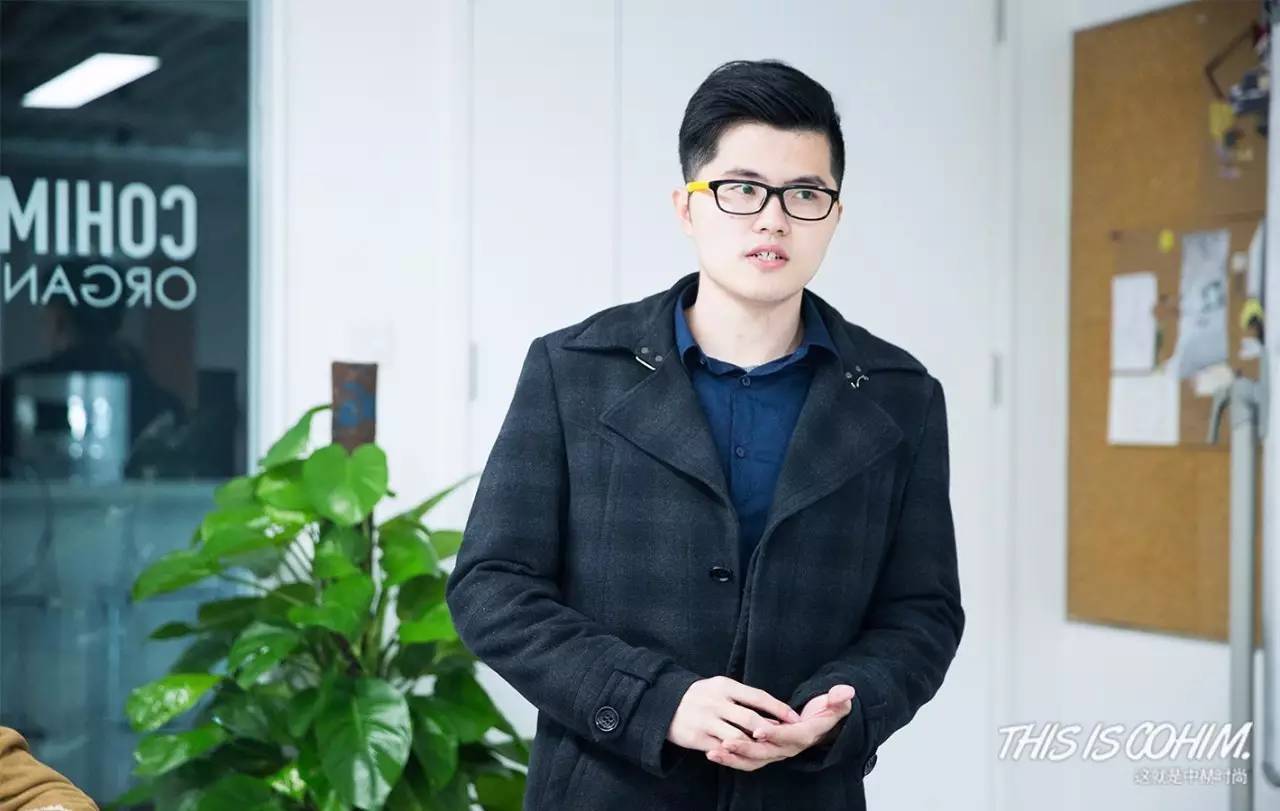 90后创业者在成长的路上,不用讨好谁小说