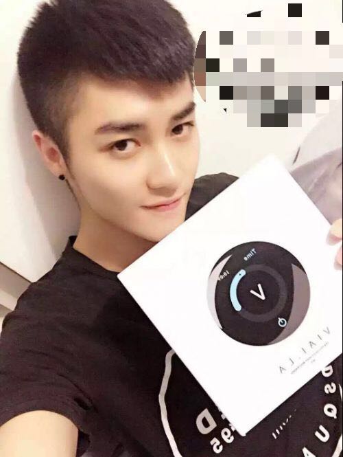 淘宝三十包邮的牙齿冷光美白神器，我今天要揭开你们的真面目！