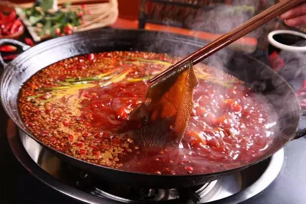 从广州飞往上海的机票价格,12月广州到苏州的飞机票多少钱