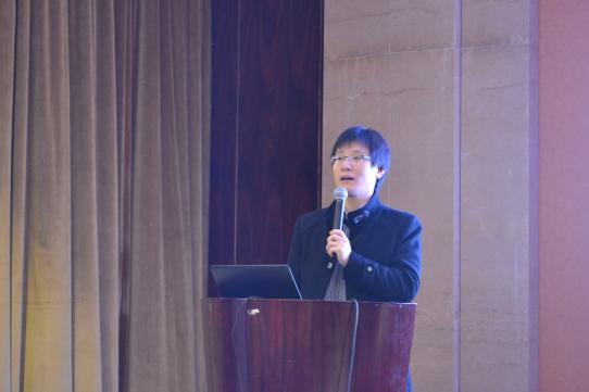 如何应对养殖业行情风险,生猪养殖业转型压力及困难