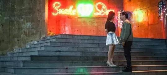 25岁逆袭成千万富翁完整版,25岁穷小子逆袭富豪