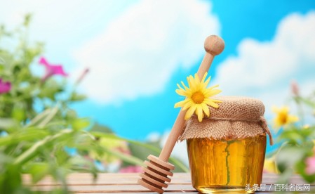 刚买的蜂蜜怎么看真假辨别,怎么鉴别蜂蜜真与假