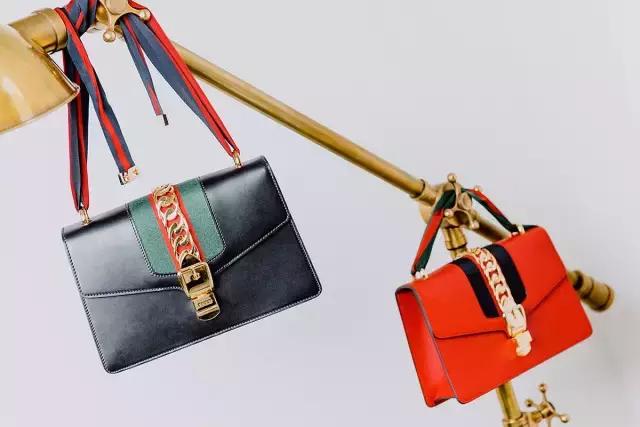 大表姐刘雯背什么包,刘雯都背什么包