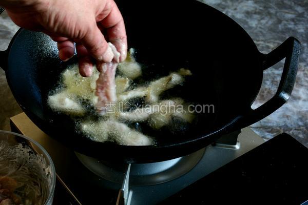剔鱼片的教程,鱼片的切法剔除鱼刺视频