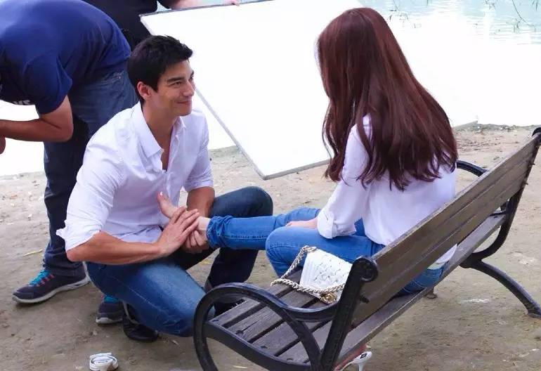 逛街脚疼怎么办,逛街脚疼怎么安慰