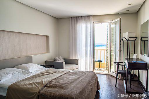 实木橱柜全铝橱柜的优缺点,品牌橱柜好还是实木橱柜好