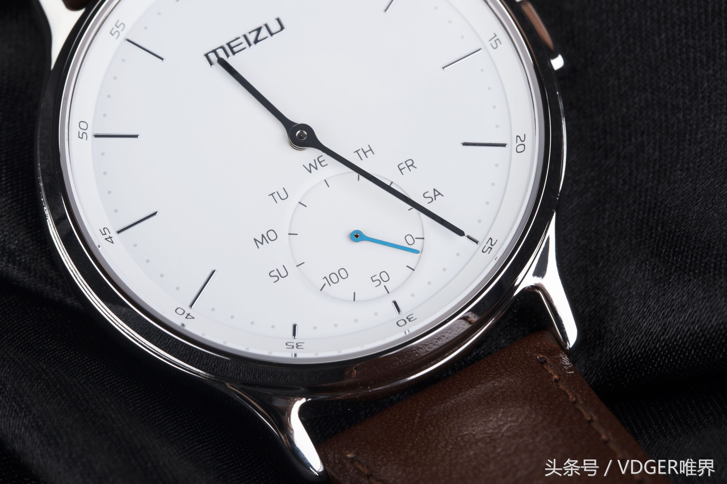 手表也能玩小游戏吗,魅族mix轻智能手表