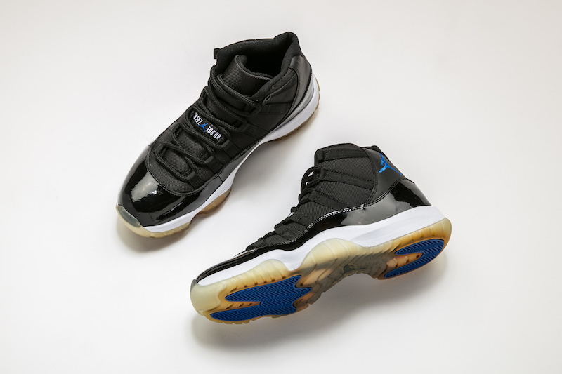 一个中学生读书的小故事,一个初中生的篮球鞋