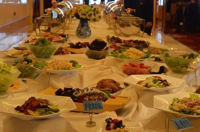 兴泰集团与联想佳沃葡萄酒签约仪式隆重举行