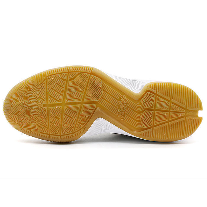 如何选择符合自己的篮球鞋楦型,怎么根据场地选篮球鞋