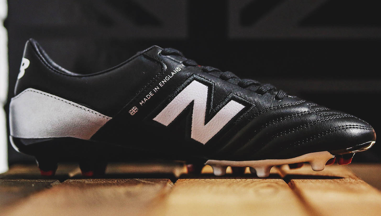 一双球鞋制作全过程,定制球鞋生产全过程