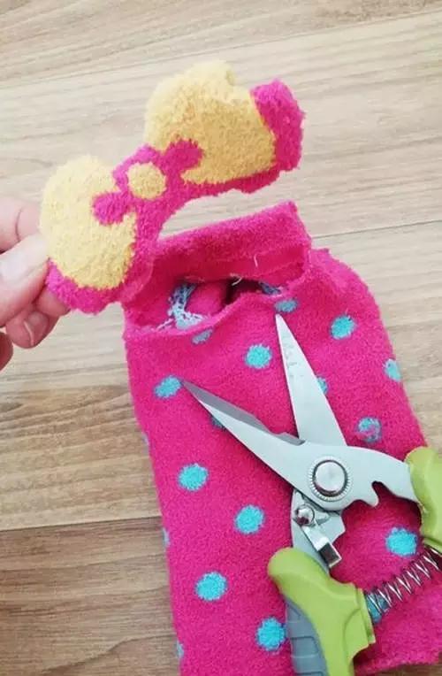 给狗狗洗澡的方法简单易学又省钱,学会这一招让狗狗乖乖听话