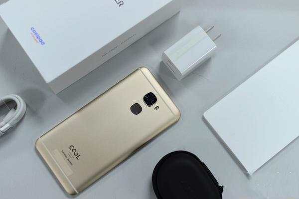 酷派s1旗舰版,酷派s1用什么系统