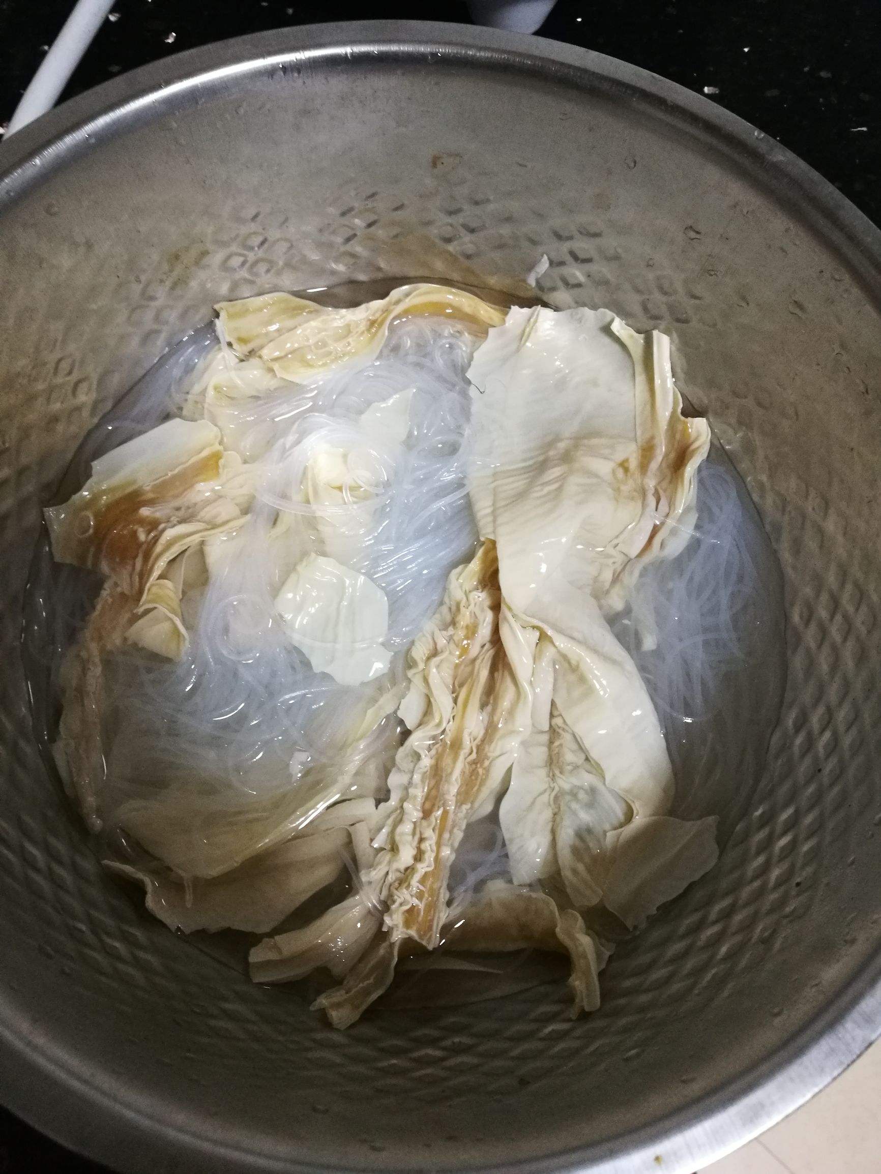 正宗香菇肉酱面,粉丝香菇包子的做法视频