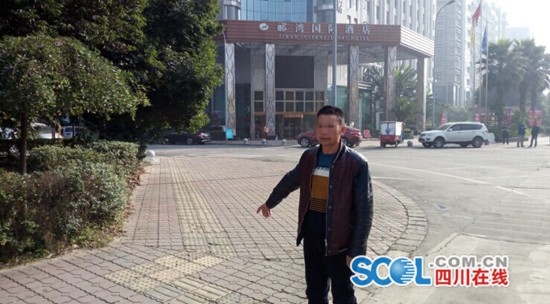 团伙砸窗入铺盗走十余箱茅台,团伙多次砸车窗盗窃会被判多久