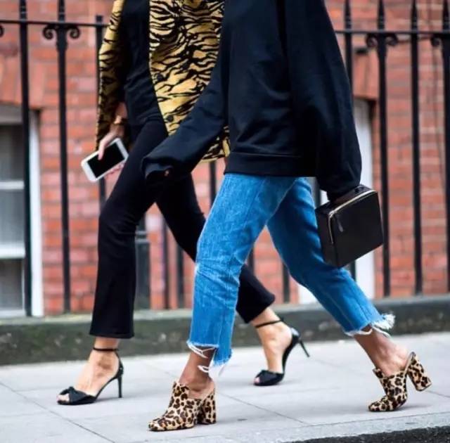 潮范十足的休闲鞋出行时尚两不误,盘点五款适合日常穿搭的时尚潮鞋