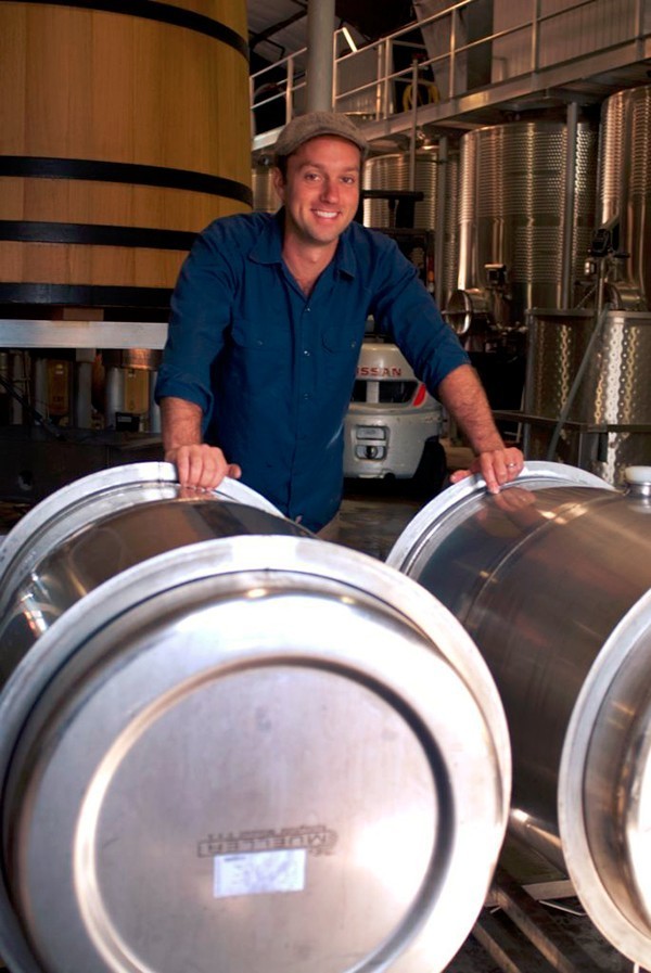 啸鹰酒庄多少钱一瓶,美国啸鹰膜拜酒庄