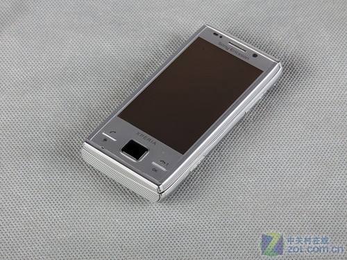 一年等待竟没进步？索尼爱立信X2评测